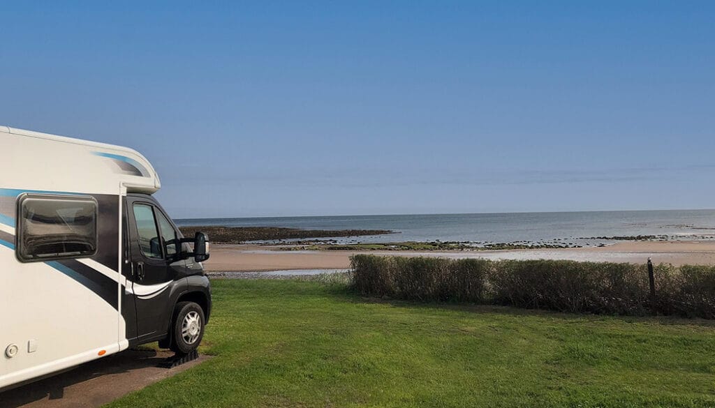 urla doğa içi karavan park fiyatı