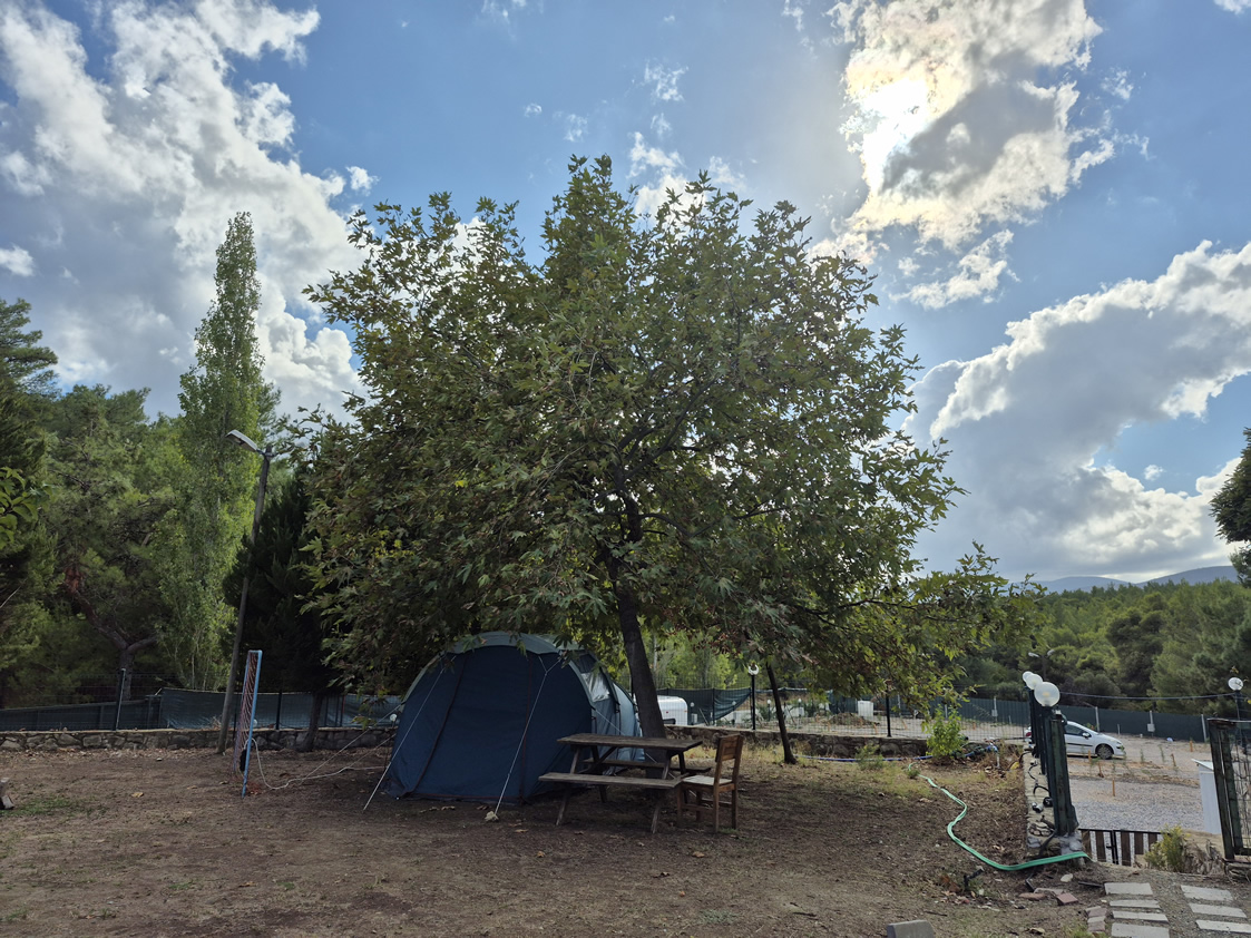 Urla_Kamera_Sistemli_Karavan_Park2